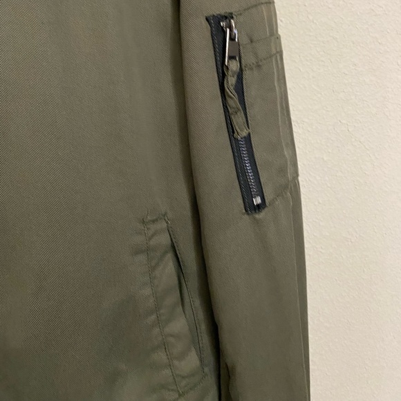 Bomber Jacket - Picture 4 of 9